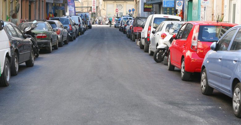 Ασφαλτοστρώσεις σε δρόμους περιμετρικά του λιμανιού  από τον Δήμο Πειραιά