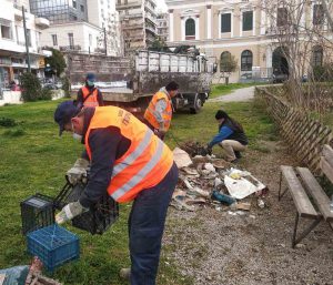 Εργασίες και παρεμβάσεις για την καθαριότητα στην πόλη από τον Δήμο Πειραιά