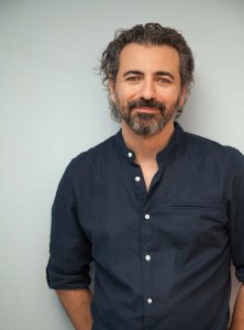 Nέος Καλλιτεχνικός Διευθυντής του Δημοτικού Θεάτρου Πειραιά o Πειραιώτης σκηνοθέτης Λευτέρης Γιοβανίδης