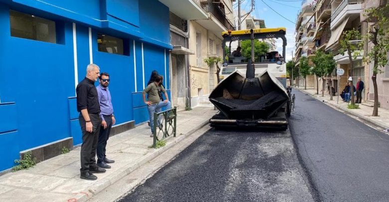 Αυτοψία Δημάρχου Πειραιά Γιάννη Μώραλη σε νέα έργα ασφαλτοστρώσεων σε δρόμους της Γ΄Δημοτικής Κοινότητας