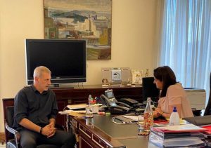Συνάντηση Δημάρχου Πειραιά Γιάννη Μώραλη με την Υπουργό Παιδείας Νίκη Κεραμέως
