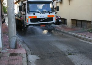 Εργασίες καθαρισμού στα Καμίνια από τον Δήμο Πειραιά