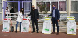 Ο Δήμος Πειραιά υλοποιεί πρόγραμμα ανακύκλωσης σε όλα τα σχολεία της πόλης