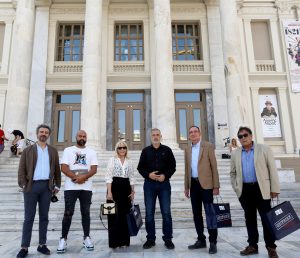 Μνημόνιο συνεργασίας Δημοτικού Θεάτρου Πειραιά και Θεάτρου  «Απόλλων» Ερμούπολης  Σύρου υπέγραψαν  οι Δήμαρχοι των δύο πόλεων