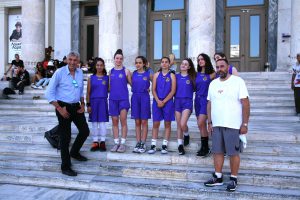 Η ξεχωριστή αθλητική δράση : «Με μία μπάλα του μπάσκετ να ενώνει όλα τα παιδιά!» στον προαύλιο χώρο του  Δημοτικού Θεάτρου Πειραιά