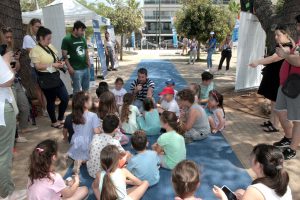 Πλήθος κόσμου στις δράσεις στο  πάρκο ευαισθητοποίησης για το θαλάσσιο περιβάλλον  «BLUE PARK PIRAEUS»,  στην πλατεία Αλεξάνδρας
