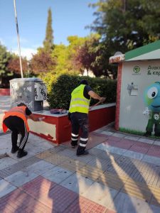 Δράσεις καθαριότητας στην πλατεία Πηγάδας  και στον Τινάνειο κήπο από τον Δήμο Πειραιά