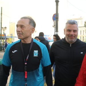 Εκατοντάδες Αγιοβασίληδες έτρεξαν στους δρόμους του Πειραιά  στο  3o Santa Run Piraeus 2022!