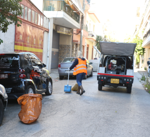 Επιχείρηση καθαριότητας στην Παλαιά Κοκκινιά από τον Δήμο Πειραιά