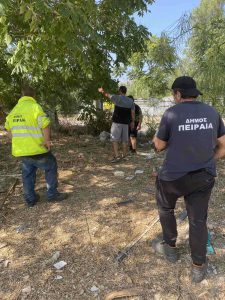 Μεγάλη παρέμβαση καθαρισμού σε οικόπεδο στο Νέο Φάληρο  από τον Δήμο Πειραιά