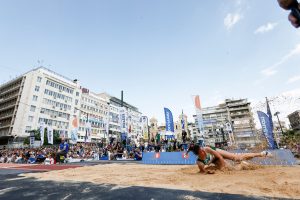 Το Piraeus Street Long Jump επιστρέφει στις 23 Ιουνίου στο Δημοτικό Θέατρο Πειραιά με τον Μίλτο Τεντόγλου